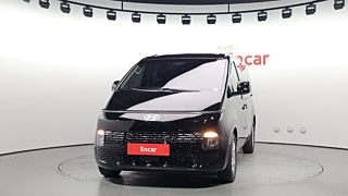 HYUNDAI STARIA 2024