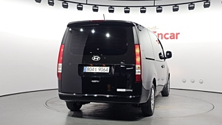 HYUNDAI STARIA 2024
