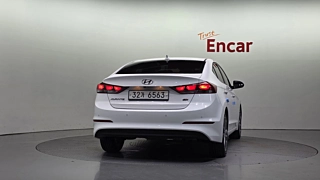 HYUNDAI AVANTE AD 2017
