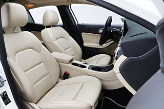 MERCEDES BENZ GLA-CLASS X156 2018