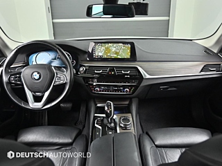 BMW 5-SERIES G30 2018