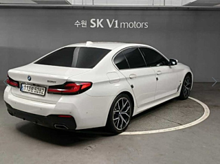 BMW 5-SERIES G30 2021