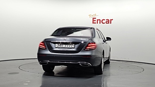 MERCEDES BENZ E-CLASS W213 2017