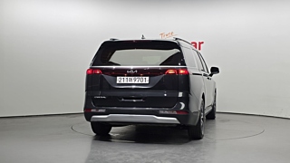 KIA CARNIVAL 2023
