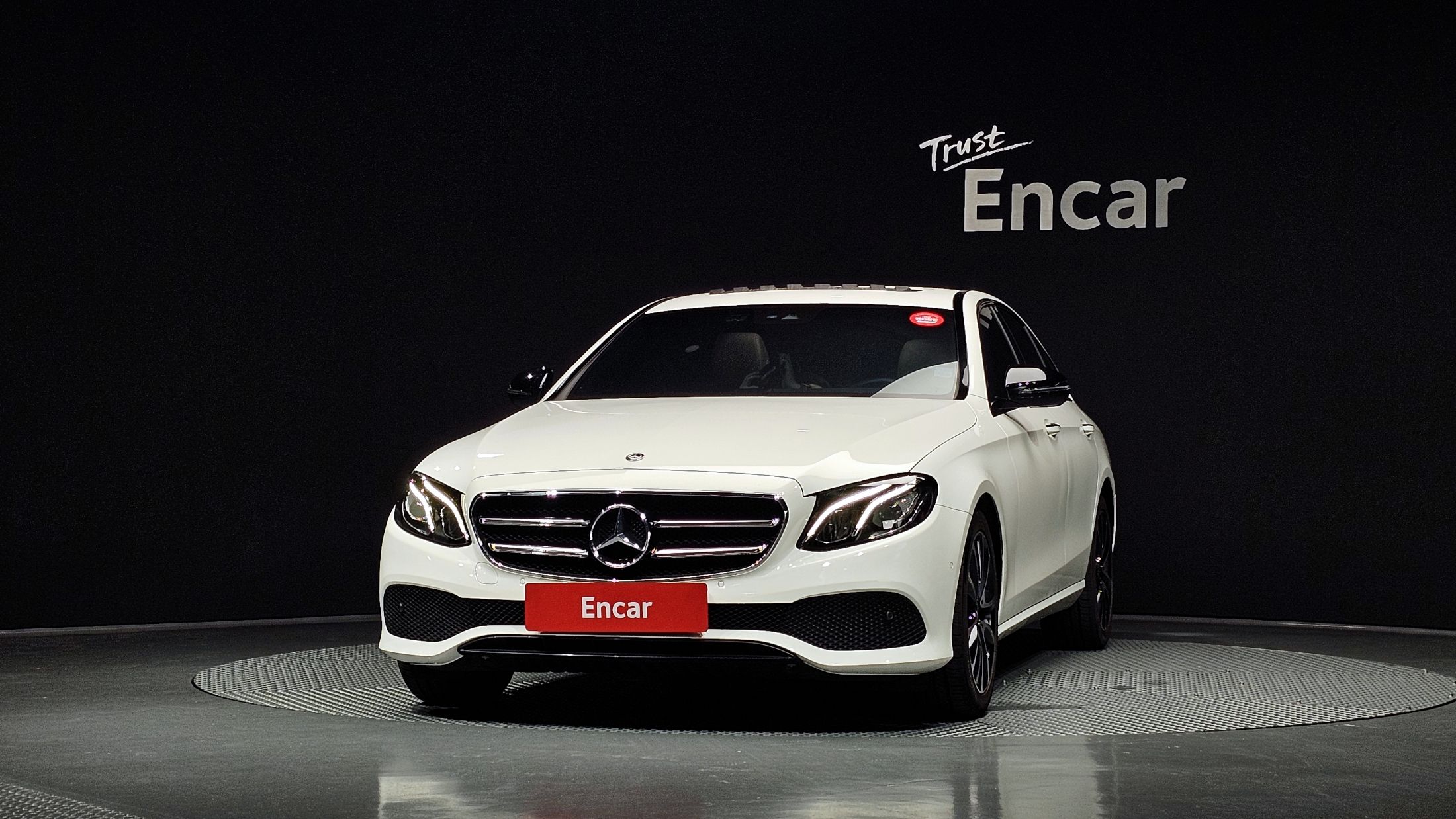 MERCEDES BENZ E-CLASS W213 2020