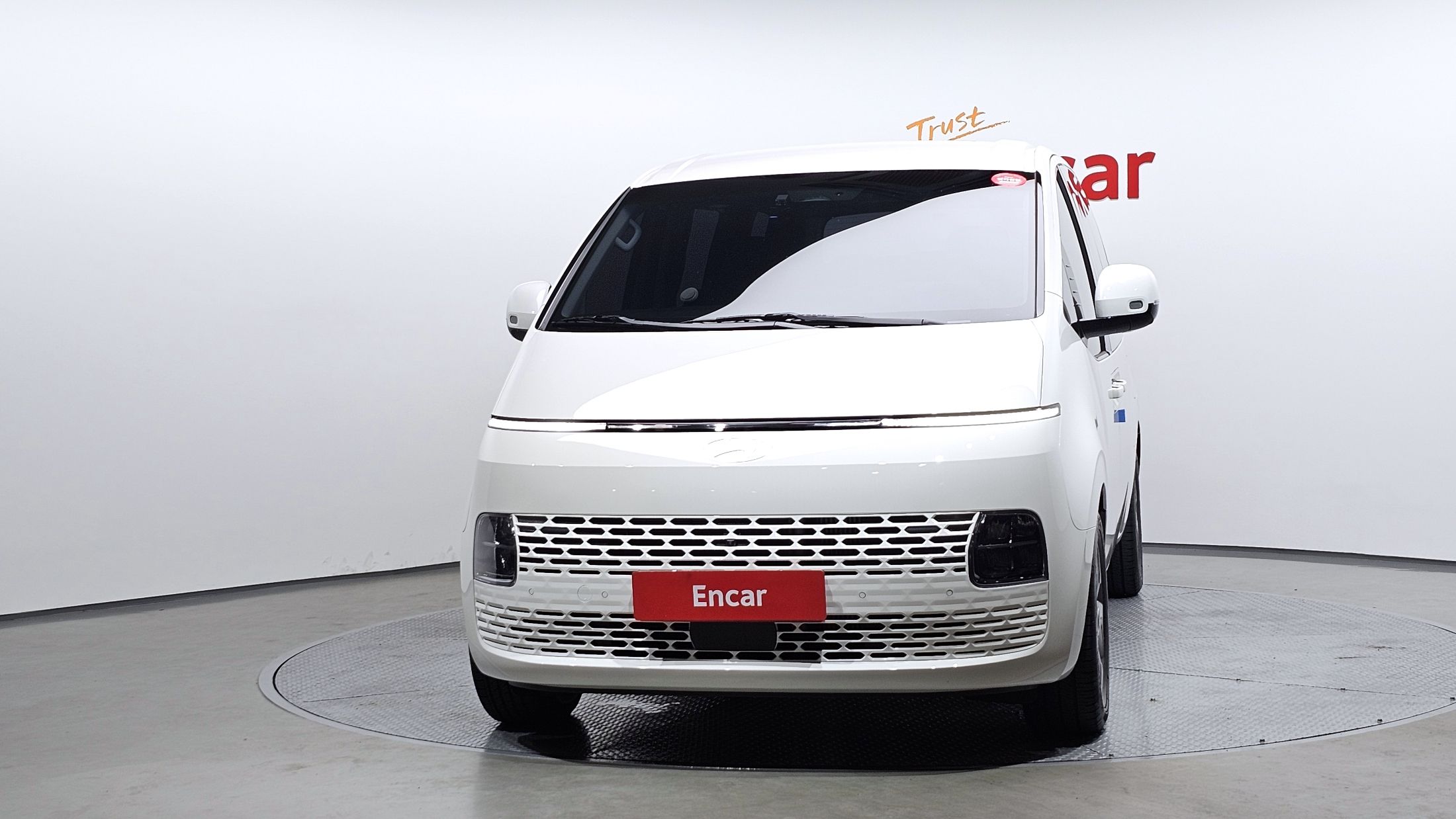 HYUNDAI STARIA 2024