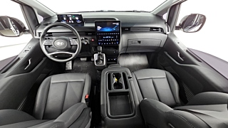 HYUNDAI STARIA 2024