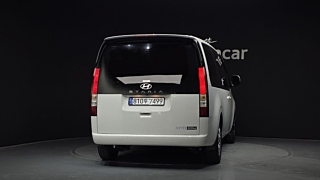 HYUNDAI STARIA 2024