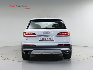 AUDI Q7 4M 2024