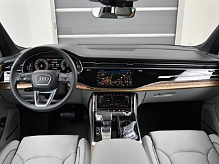 AUDI Q7 4M 2024