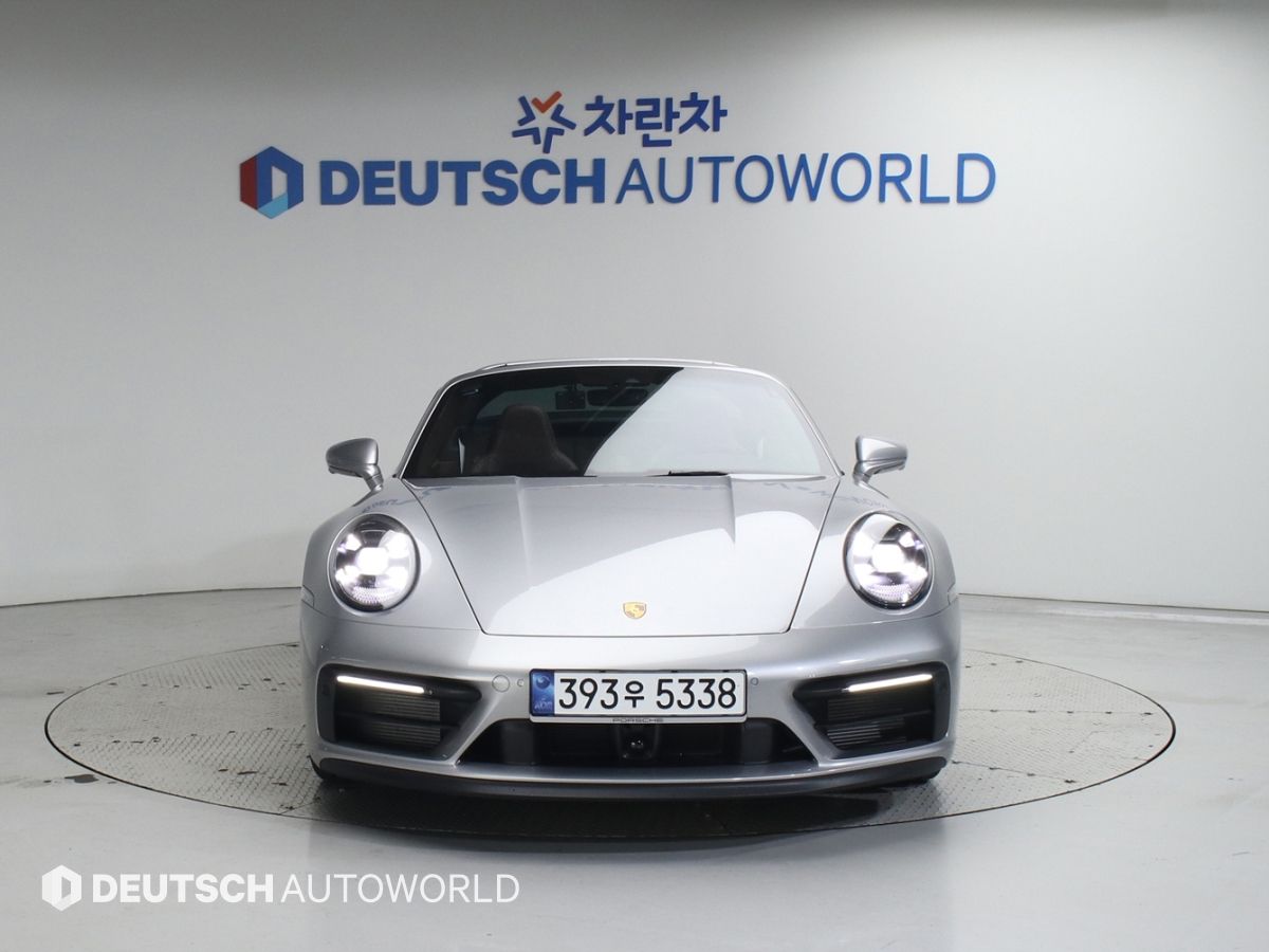 PORSCHE 911 992 2024