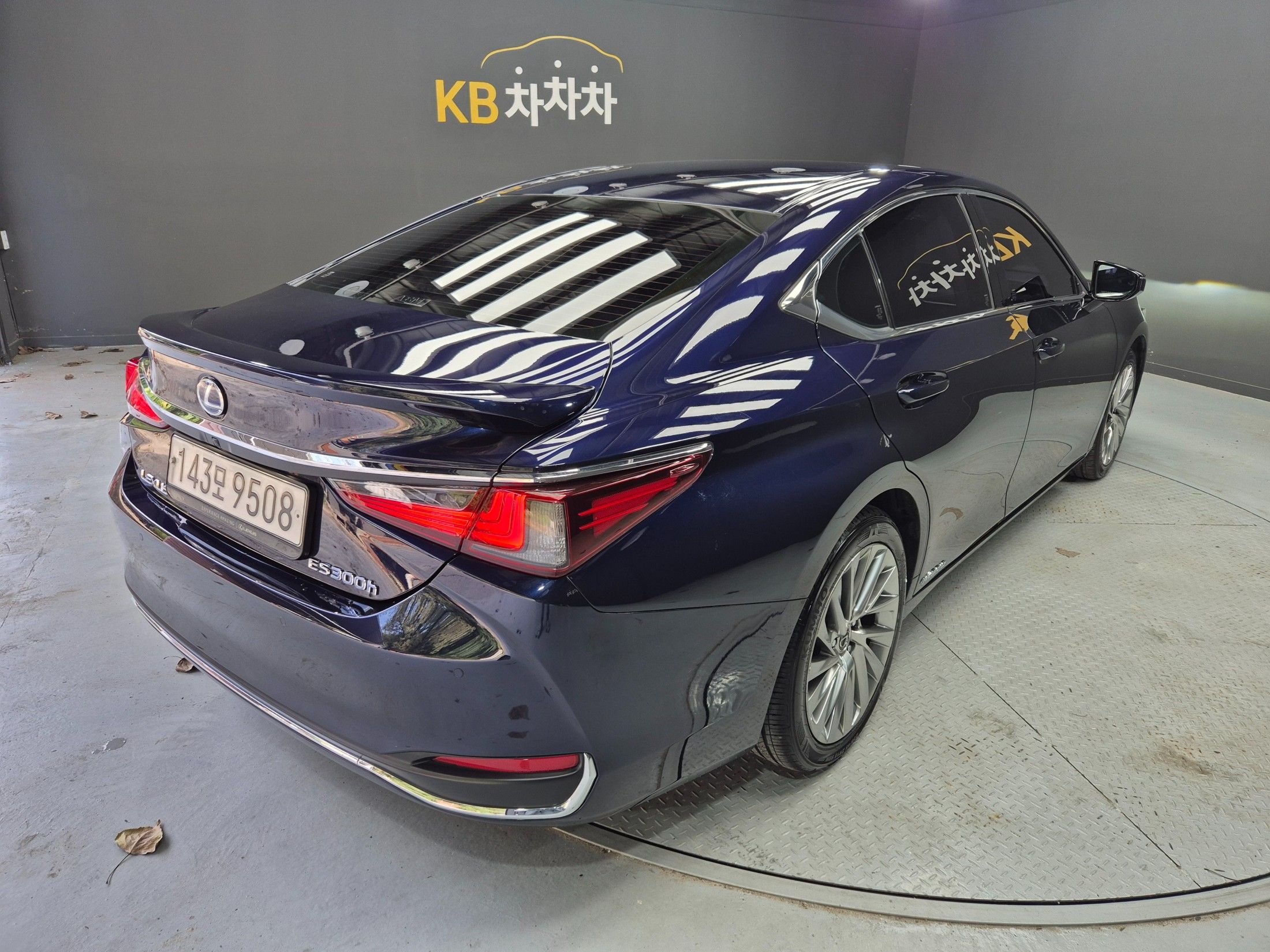 LEXUS ES300H 2020