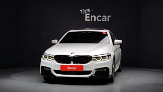 BMW 5-SERIES G30 2017