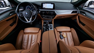 BMW 5-SERIES G30 2017
