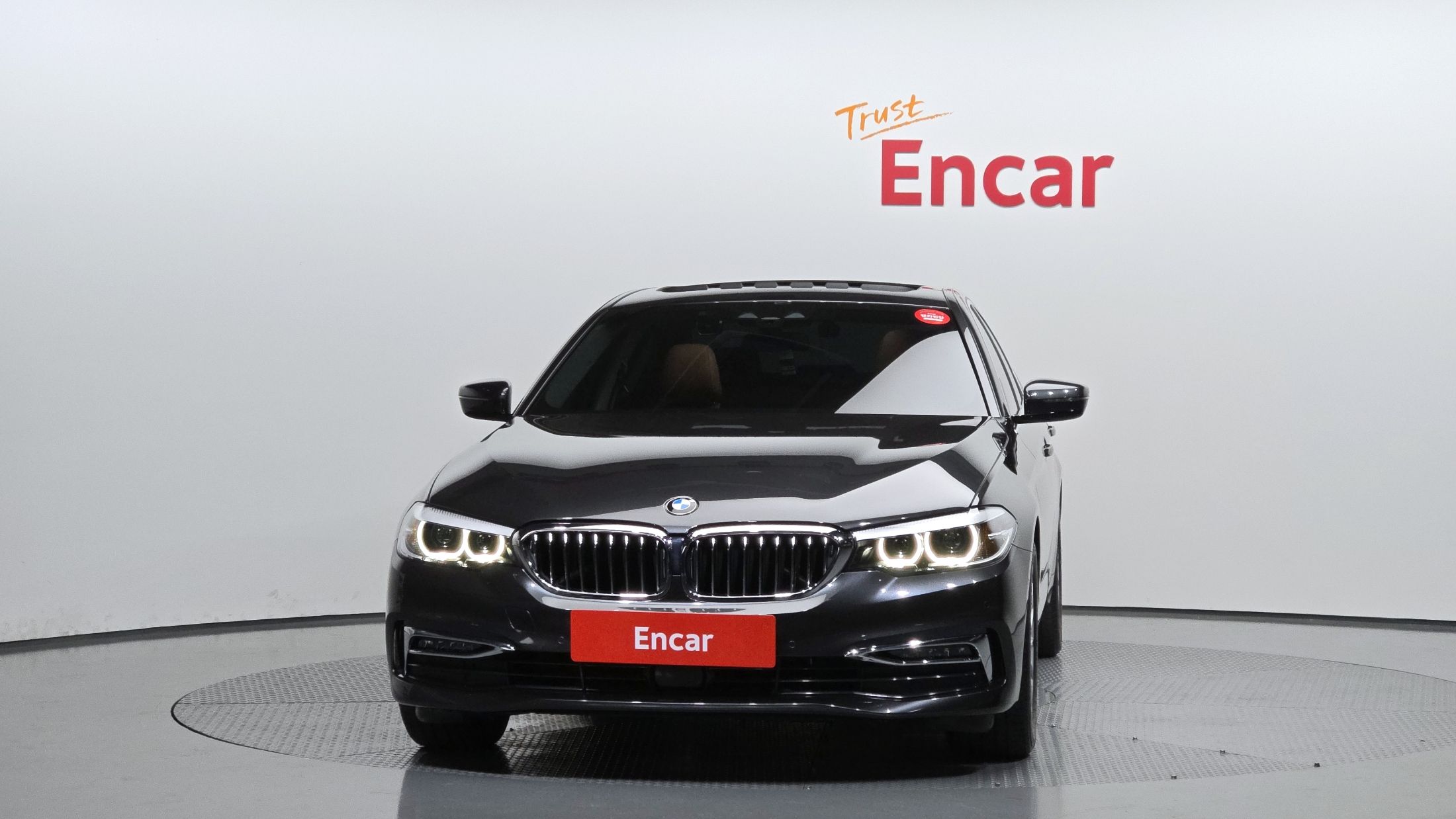 BMW 5-SERIES G30 2019