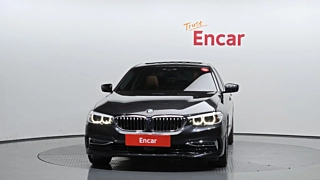 BMW 5-SERIES G30 2019