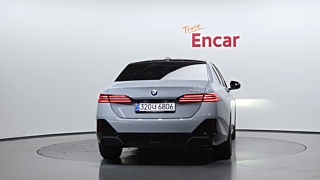 BMW 5-SERIES G60 2024