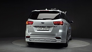 KIA CARNIVAL 2018