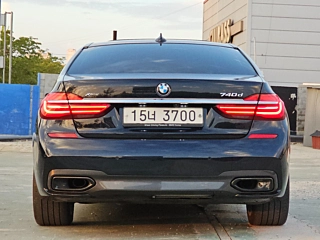 BMW 7-SERIES G11 2018