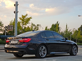 BMW 7-SERIES G11 2018