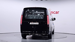 HYUNDAI STARIA 2025
