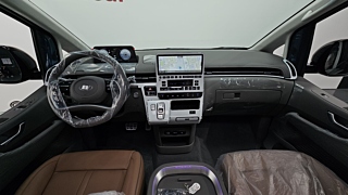 HYUNDAI STARIA 2025