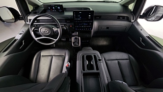 HYUNDAI STARIA 2024
