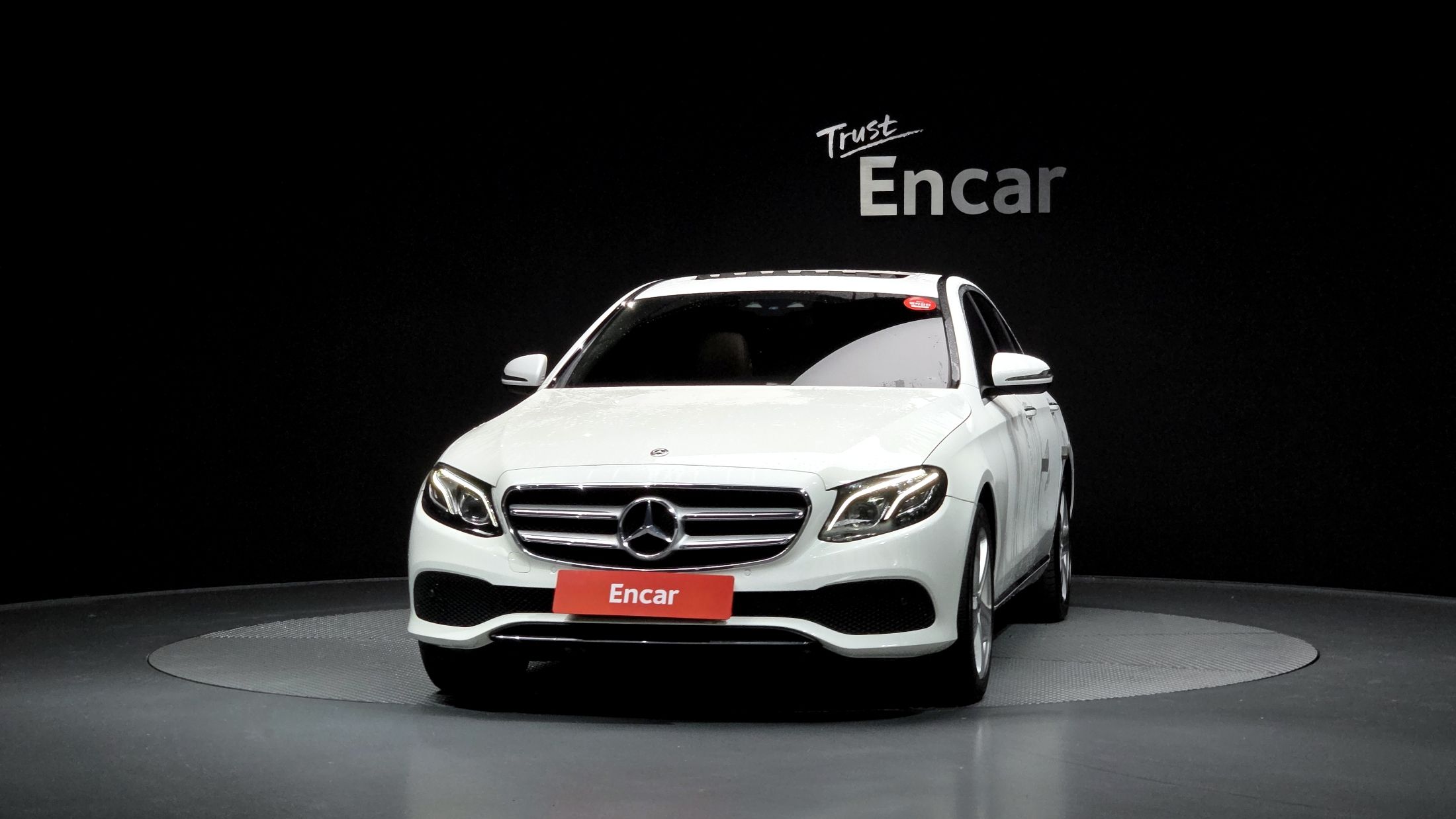 MERCEDES BENZ E-CLASS W213 2017