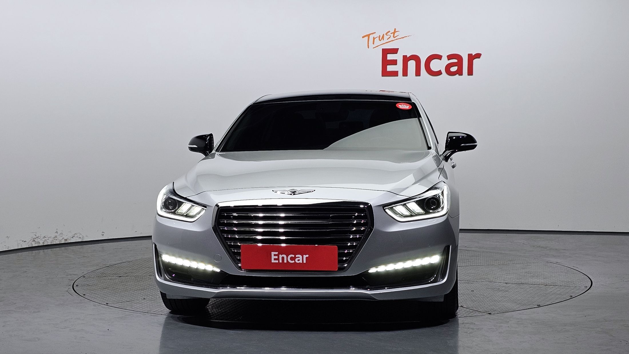 GENESIS EQ900 2017