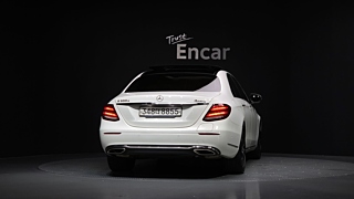 MERCEDES BENZ E-CLASS W213 2019