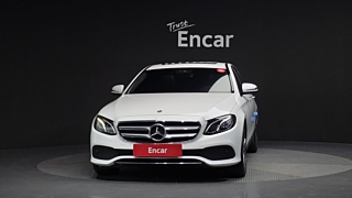 MERCEDES BENZ E-CLASS W213 2019
