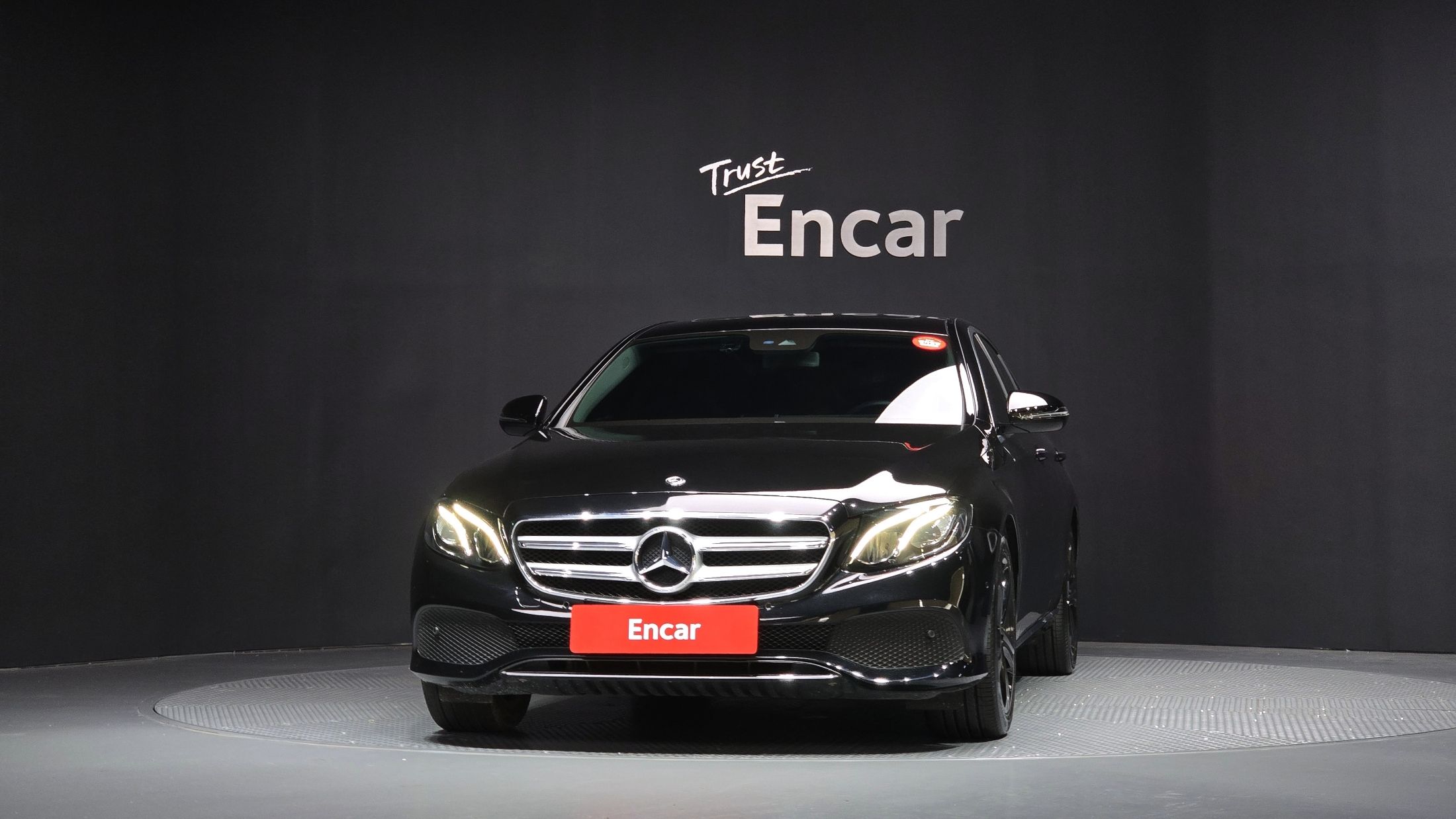 MERCEDES BENZ E-CLASS W213 2019