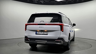 KIA CARNIVAL 2023
