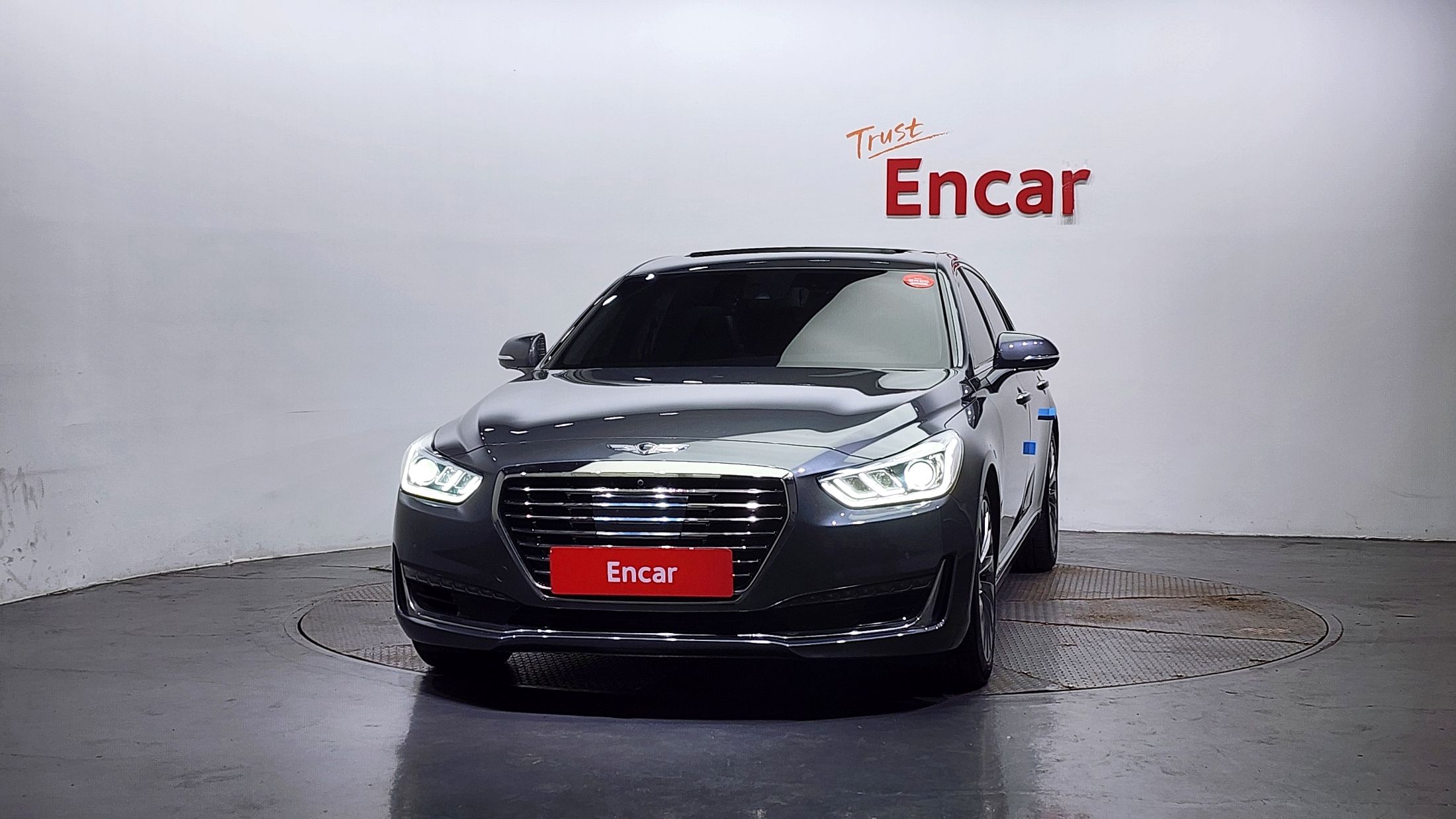 GENESIS EQ900 2016