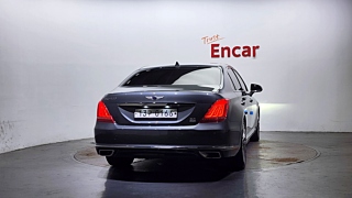 GENESIS EQ900 2016