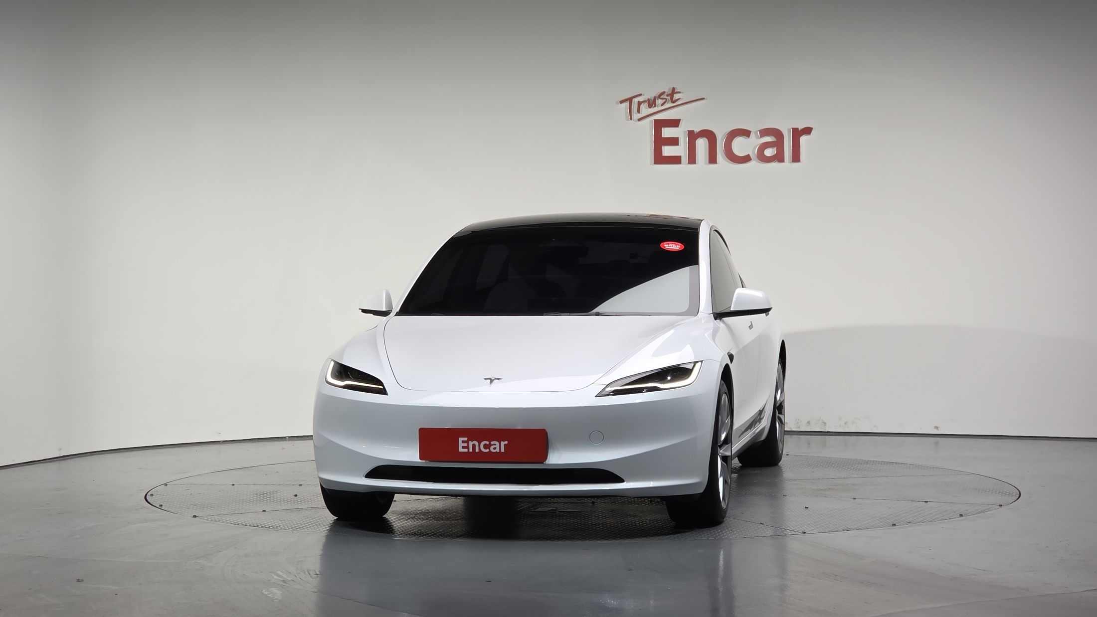 TESLA MODEL 3 2024