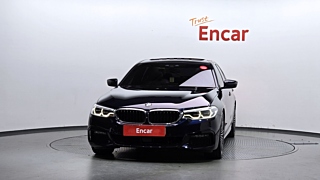BMW 5-SERIES G30 2019