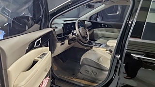 KIA CARNIVAL 2024
