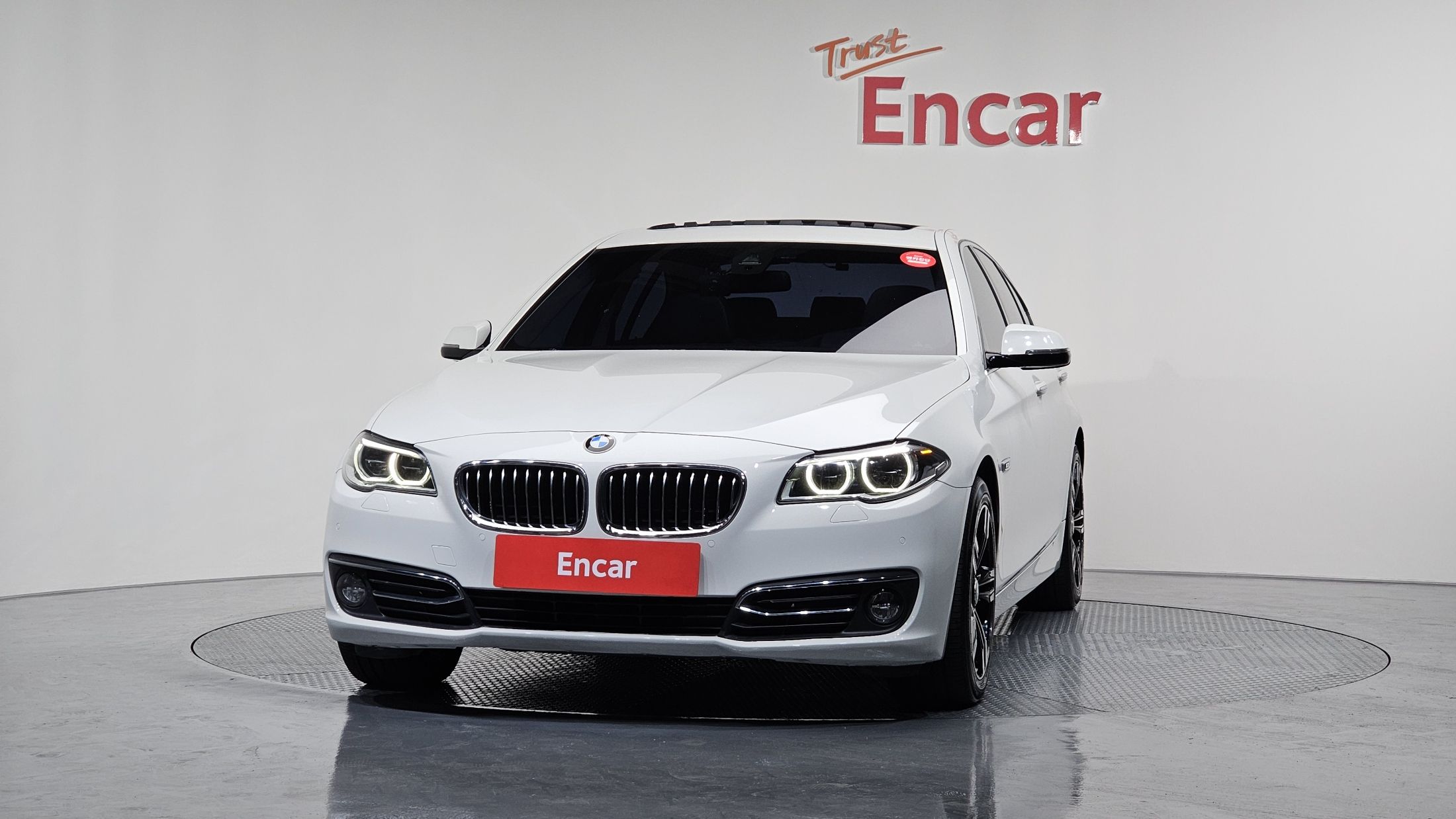 BMW 5-SERIES F10 2016