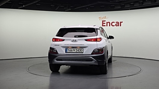 HYUNDAI KONA 2021