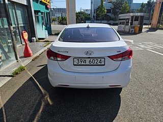 HYUNDAI AVANTE MD 2013