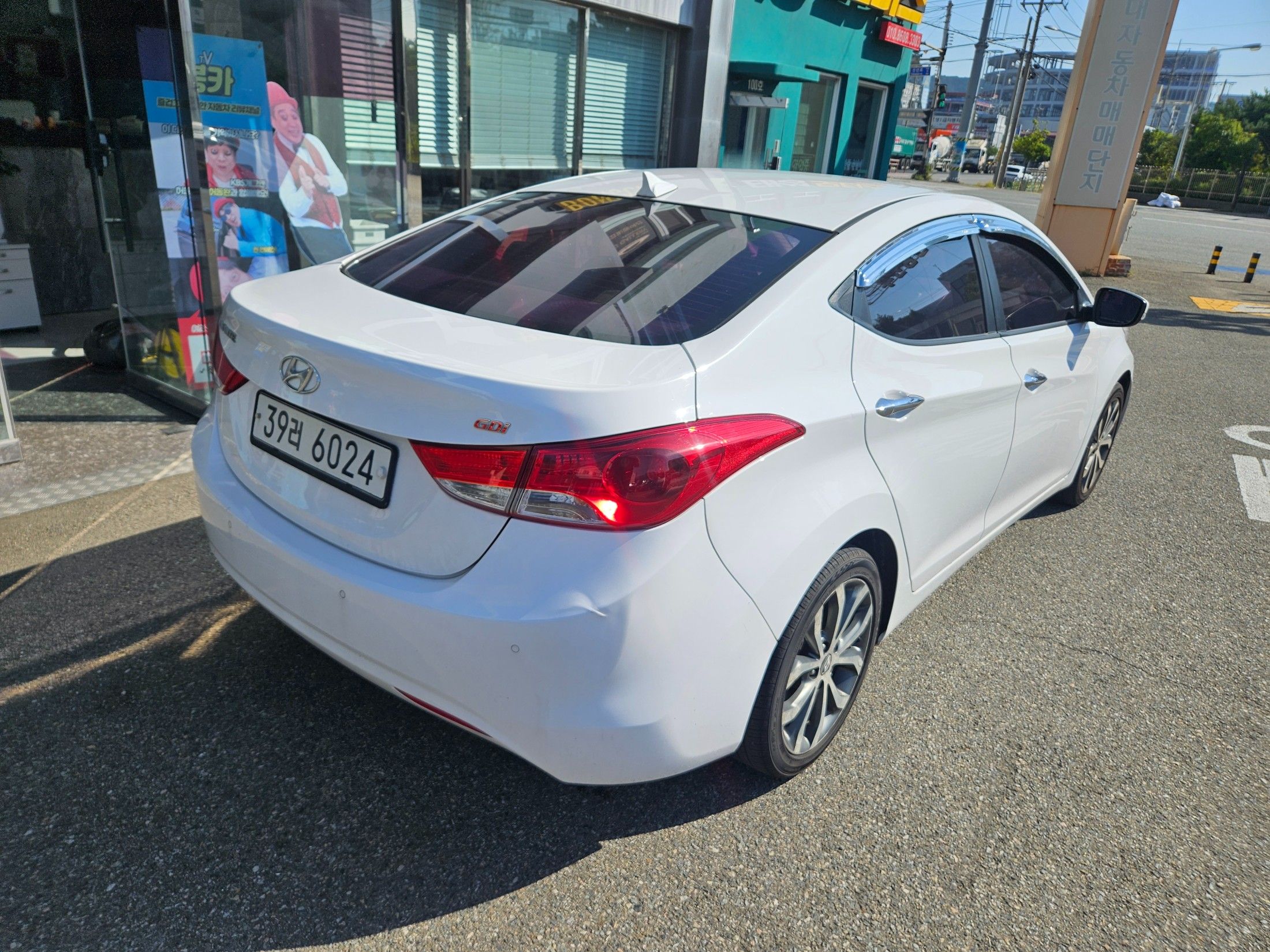 HYUNDAI AVANTE MD 2013