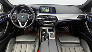 BMW 5-SERIES G30 2017