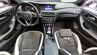 INFINITI Q30 2017