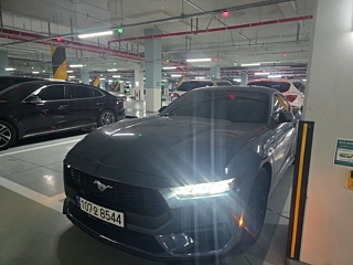 FORD MUSTANG 2024