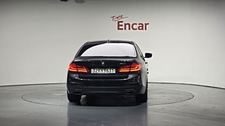 BMW 5-SERIES G30 2020