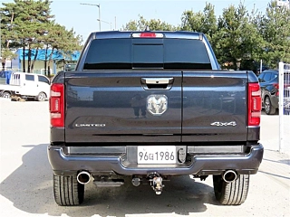 DODGE RAM PICK UP 2021