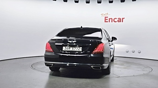 GENESIS EQ900 2018
