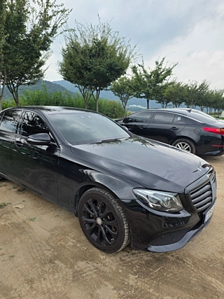 MERCEDES BENZ E-CLASS W213 2016