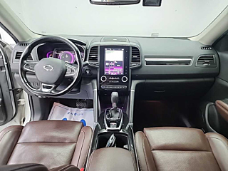 SAMSUNG QM6 2017
